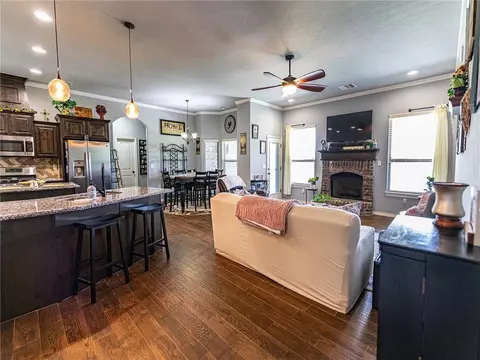 282 Mounds Rd, Harrah, OK 73045 photo 4
