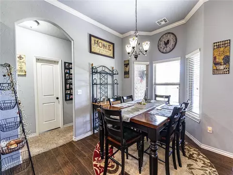 282 Mounds Rd, Harrah, OK 73045 photo 9