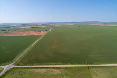 E 1380 Road, Mountain View, OK 73062