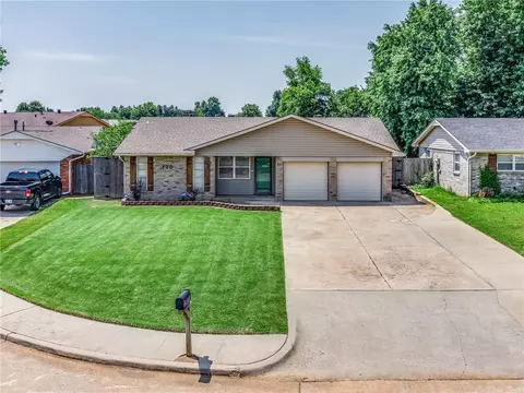 120 Palm Ave, Yukon, OK 73099