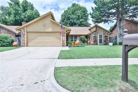 709 Waterview Rd, Oklahoma City, OK 73170