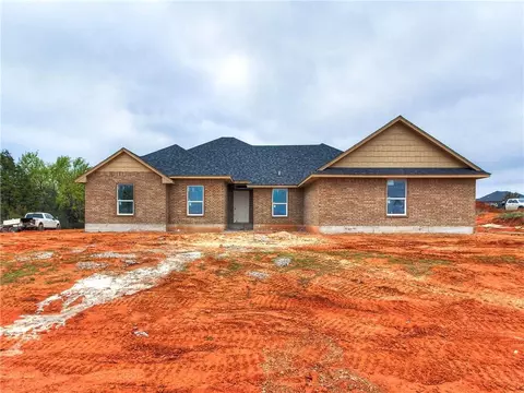 6849 Whirlaway Run, Guthrie, OK 73044