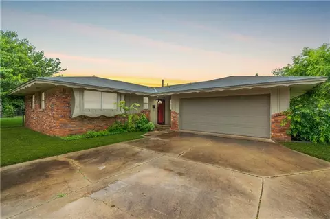 5608 NW 61st St, Oklahoma City, OK 73122