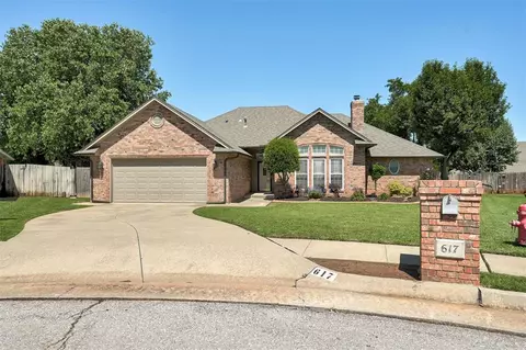 617 Copperfield Ct, Edmond, OK 73003