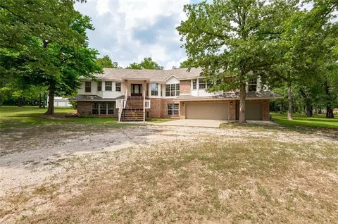 12808 E Dalton Ln, Stillwater, OK 74074