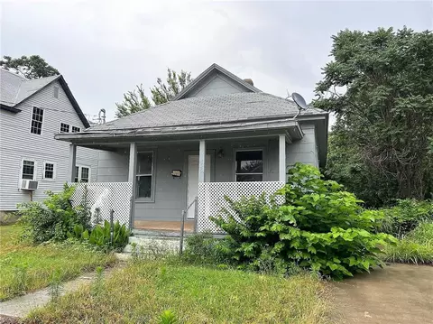 525 N Douglas Ave, Shawnee, OK 74801