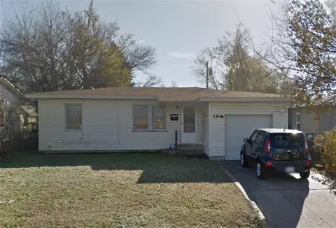 1306 SE 40th St, Oklahoma City, OK 73129