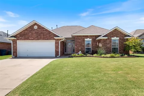 1808 Monterey Pl, Edmond, OK 73013