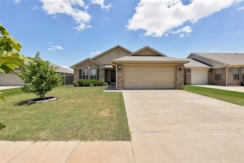 19008 Vivo Dr, Edmond, OK 73012