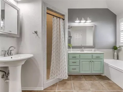 6711 NW 48th St, Bethany, OK 73008 photo 9