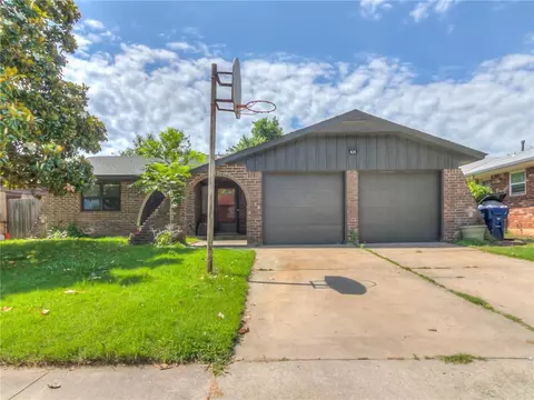 424 W Forest Dr, Mustang, OK 73064