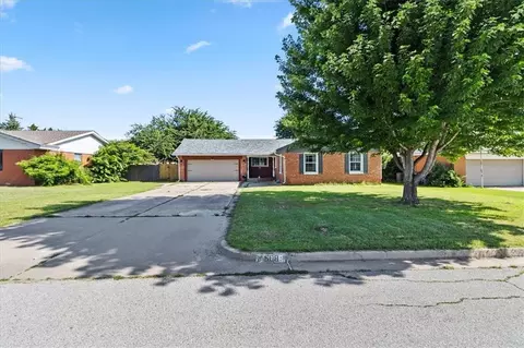 608 Neal Cir, El Reno, OK 73036