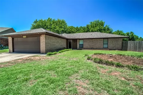 1005 Bank Side Cir, Edmond, OK 73012