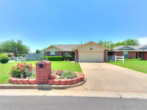 12400 NW 3rd Pl, Yukon, OK 73099