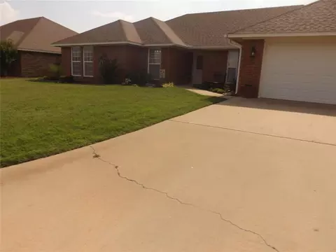 3025 White Tail Dr, Altus, OK 73521 photo 2