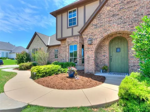2800 Rustic Rd, Edmond, OK 73034 photo 2