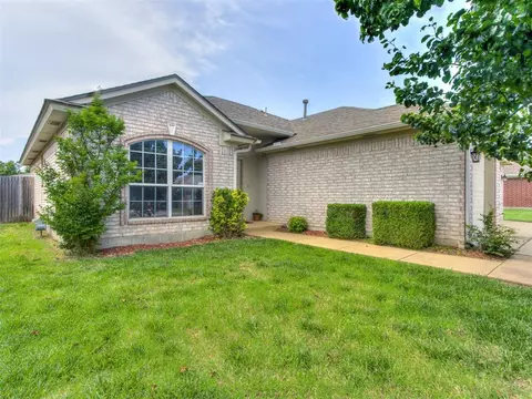3105 Royce Pl, Yukon, OK 73099