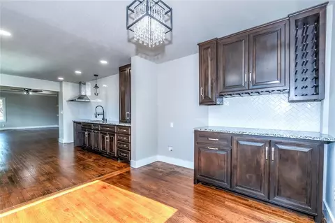 1538 E Walnut St, Cushing, OK 74023 photo 10