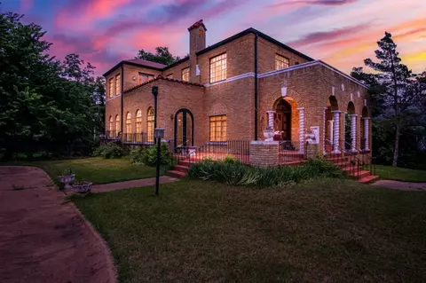1224 W Minnesota Ave, Chickasha, OK 73018