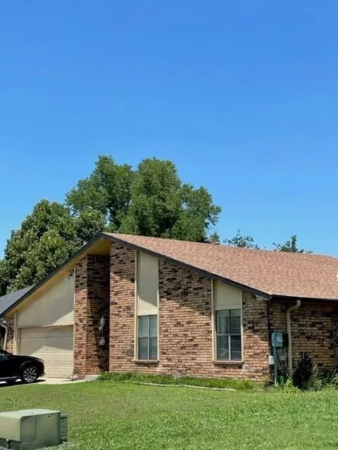 413 Clermont Dr, Edmond, OK 73003