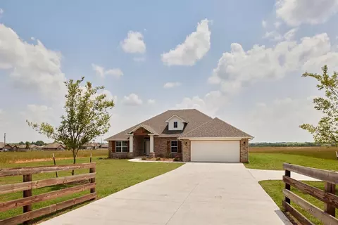 807 Cemetery Rd, Tuttle, OK 73089