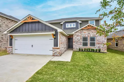816 Saint James Pl, Newcastle, OK 73065