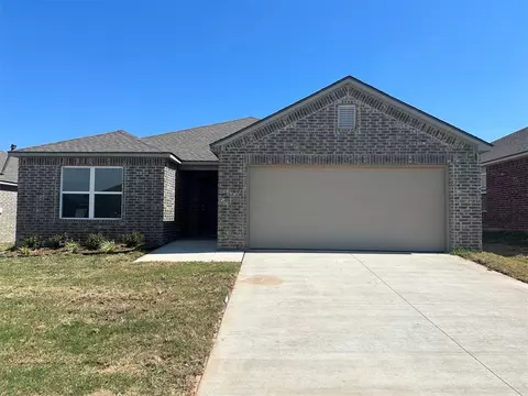 9608 Saddle Dr, Yukon, OK 73099