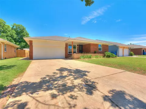 10400 Whitehaven Rd, The Village, OK 73120