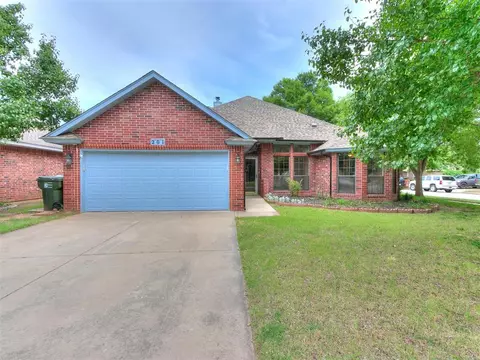 201 Pinafore Dr, Norman, OK 73072