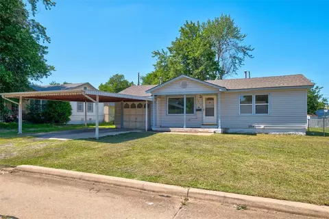 3917 SE 10th St, Del City, OK 73115