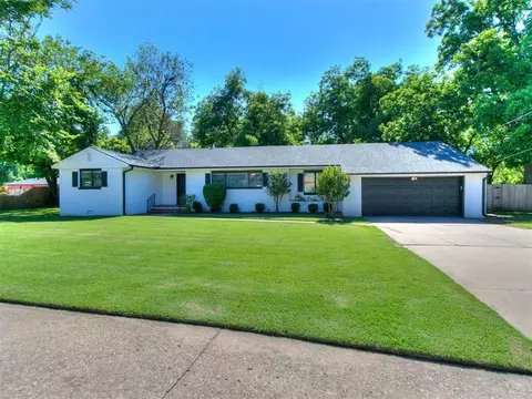 700 S Berry Rd, Norman, OK 73069