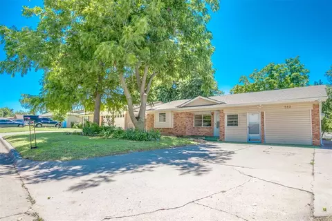 512 S 2nd St, Yukon, OK 73099