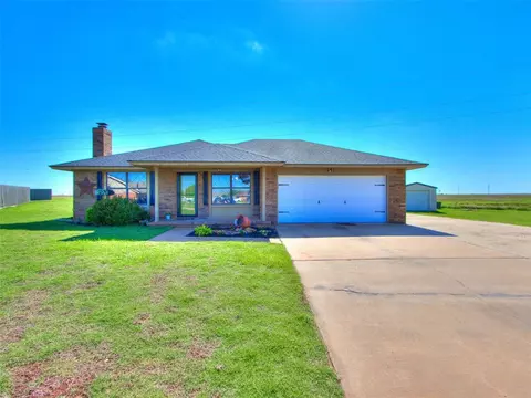 1215 Carl Ave, Kingfisher, OK 73750