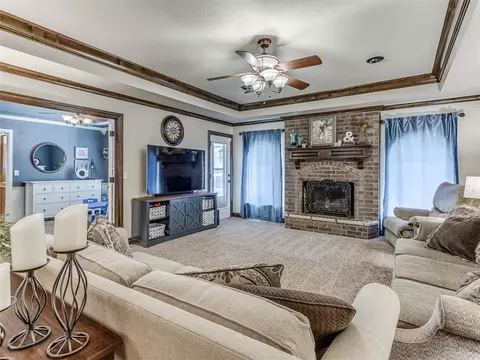 157 E Vail Dr, Yukon, OK 73099 photo 9