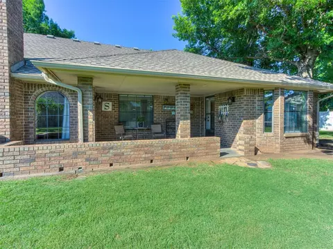 157 E Vail Dr, Yukon, OK 73099 photo 47
