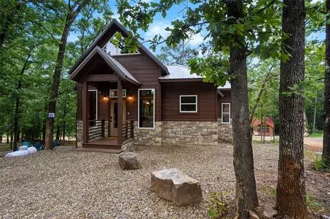 86 Split Shot Cir, Broken Bow, OK 74728