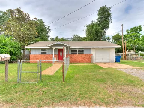 1818 W Florida Ave, Chickasha, OK 73018