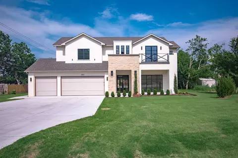 2800 Guilford Ln, Oklahoma City, OK 73120