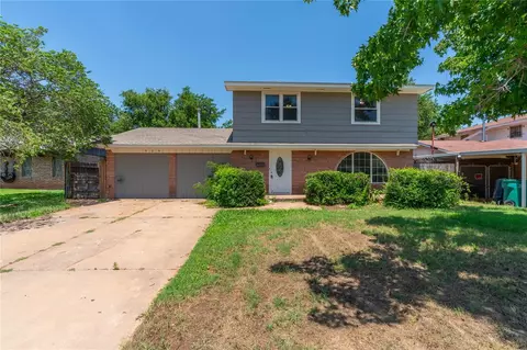 929 Musgrave Blvd, Oklahoma City, OK 73114