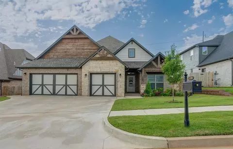8208 Dax Dr, Edmond, OK 73034