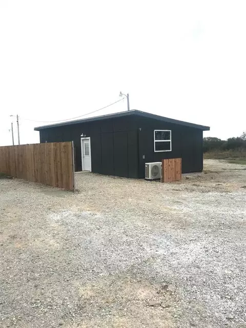 11889 Indian Trails Rd, Marietta, OK 73448