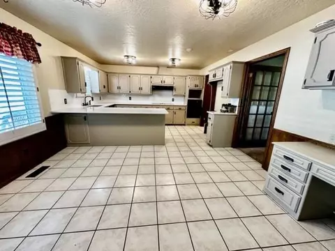 22681 E 1030 Rd, Clinton, OK 73601 photo 3