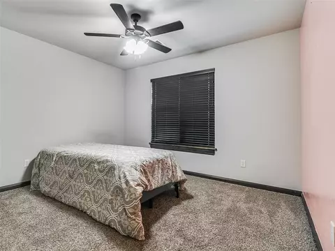 2127 E Sooner Rd, Tuttle, OK 73089 photo 35