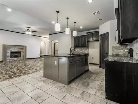 2127 E Sooner Rd, Tuttle, OK 73089 photo 19