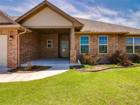 2127 E Sooner Rd, Tuttle, OK 73089 photo 4