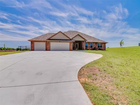 2127 E Sooner Rd, Tuttle, OK 73089 photo 3