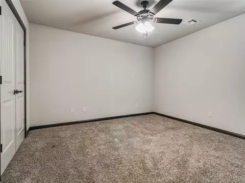 2127 E Sooner Rd, Tuttle, OK 73089 photo 36
