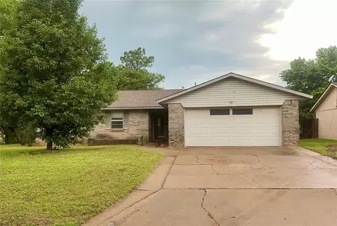101 Sondra Dr, Elk City, OK 73644
