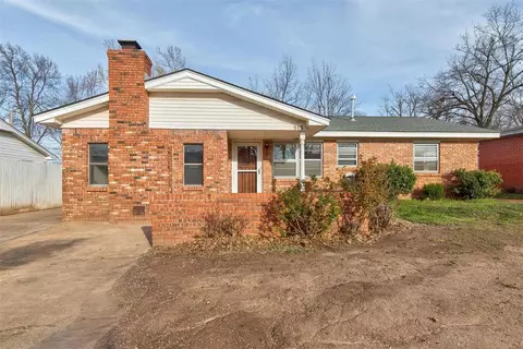 515 N Front St, Noble, OK 73068