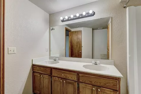 2118 Lakecrest Dr, Moore, OK 73170 photo 14
